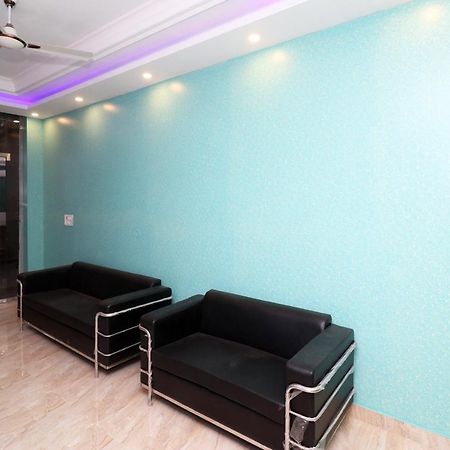 Oyo 25130 Hotel Royal Inn New Delhi Exterior photo
