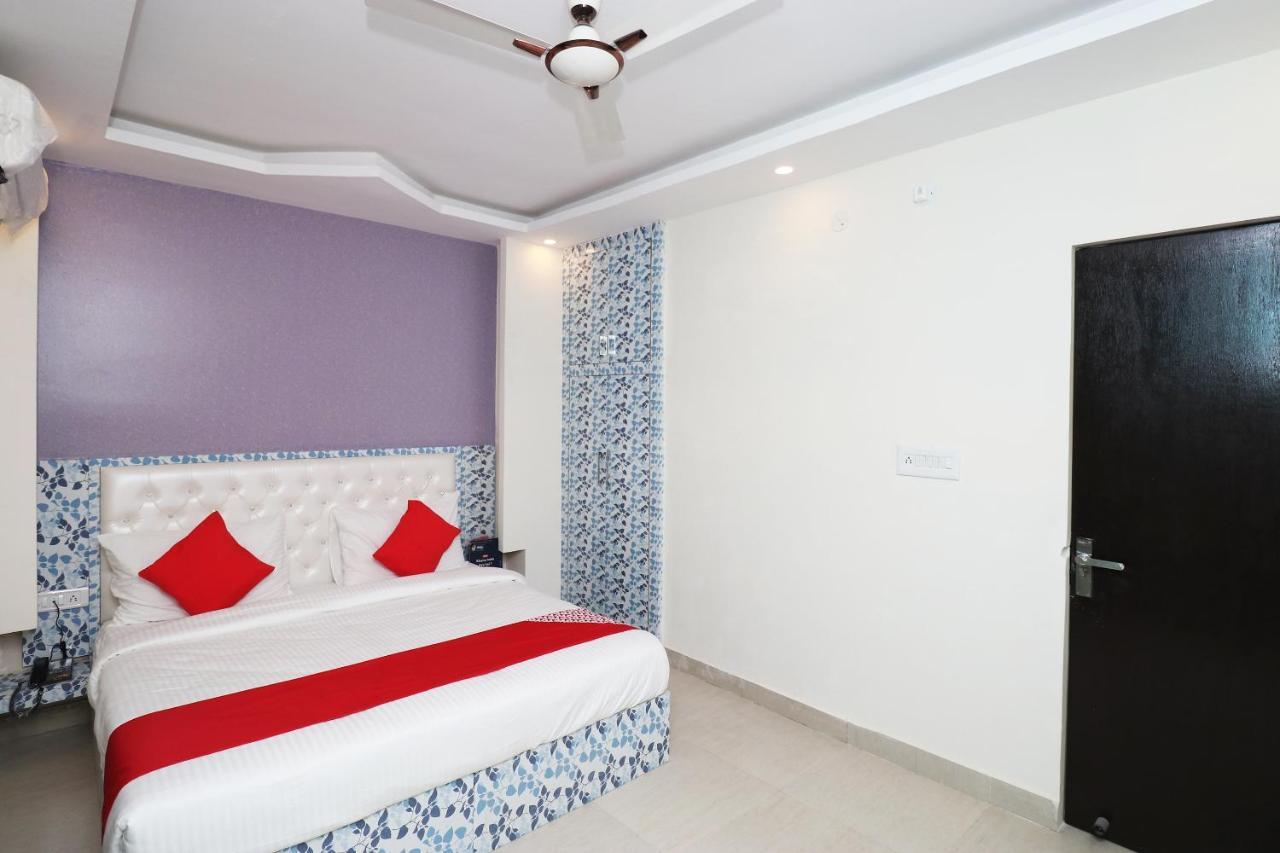 Oyo 25130 Hotel Royal Inn New Delhi Exterior photo